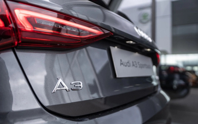 Audi A3 cena 148773 przebieg: 5, rok produkcji 2024 z Śrem małe 379